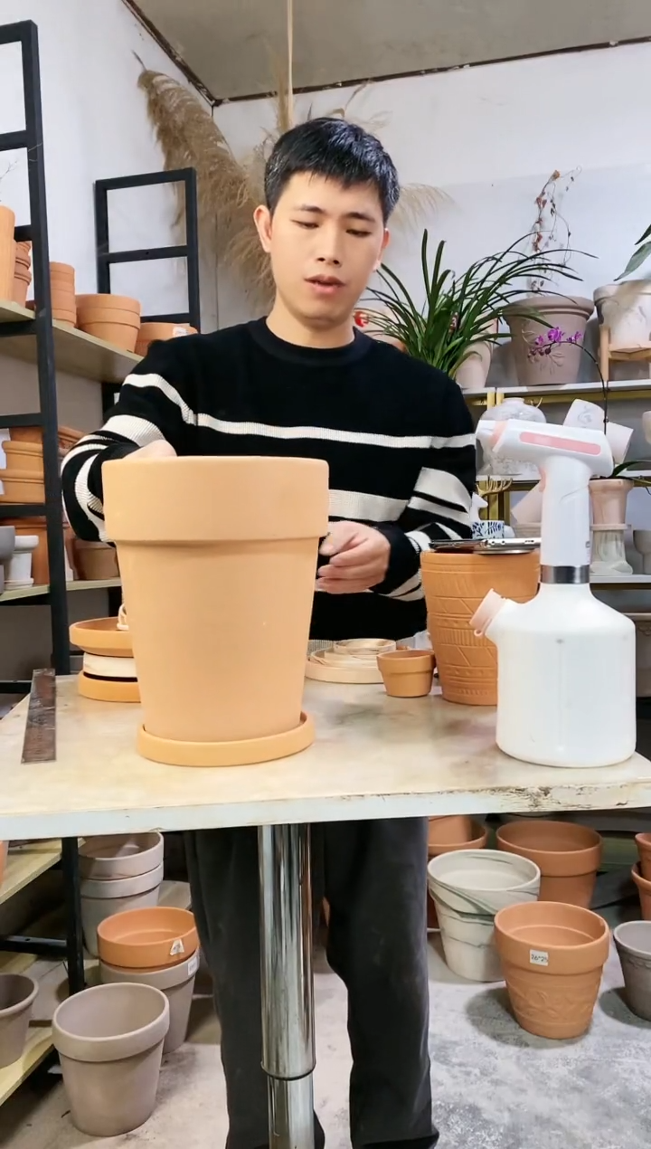 【闪购商品】红陶21*26红陶反比例 1盆1托