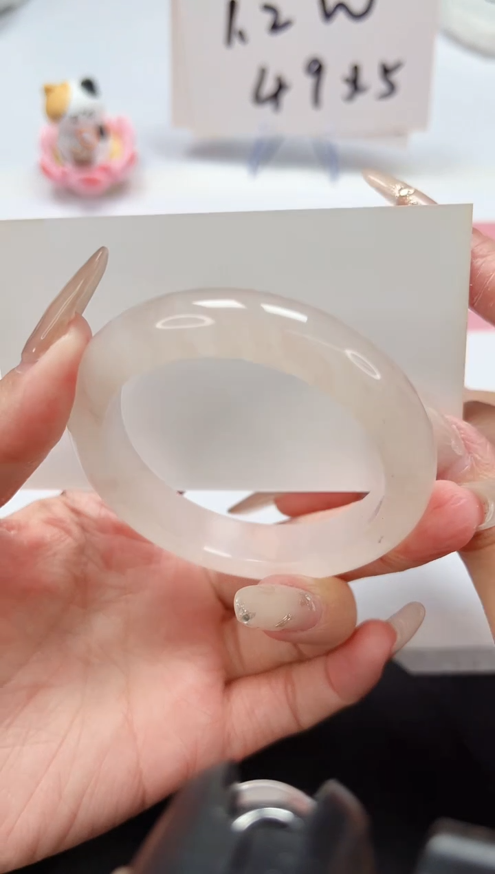 【闪购商品】石英质玉手镯未镶嵌A148-582