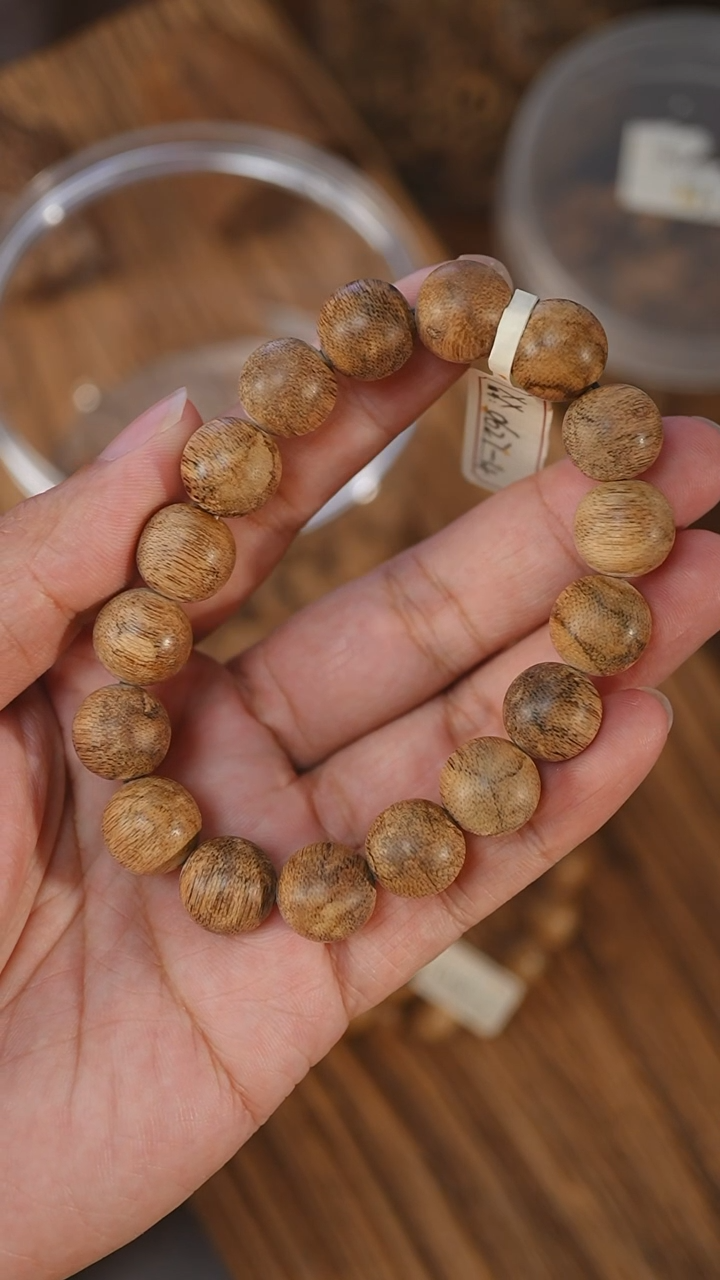 手串沉香达拉干虎纹1.30-15克+xx-0622