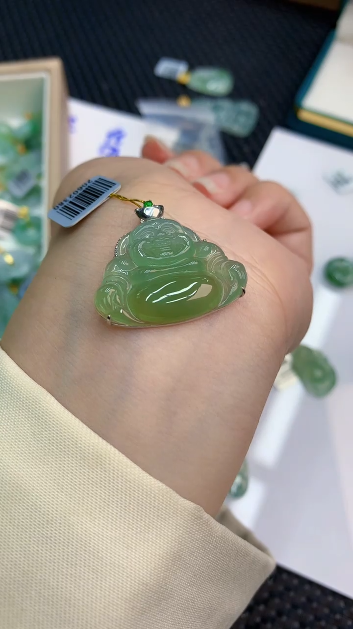 【闪购商品】翡翠颈饰18K金镶嵌            8