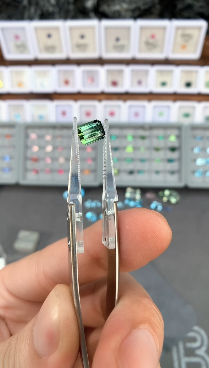 【闪购商品】定制碧玺裸石未镶嵌1.67ct