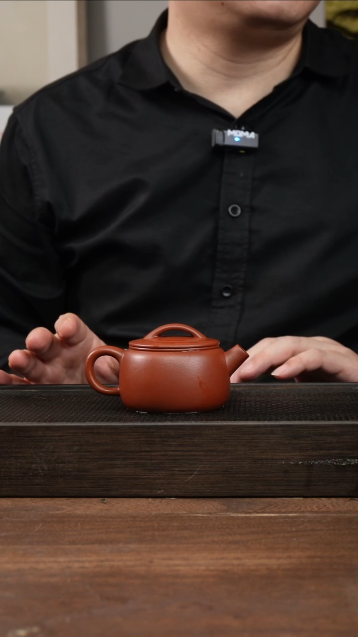 茶杯紫砂?***轻朱泥炮嘴汉瓦 ！    150CC   -