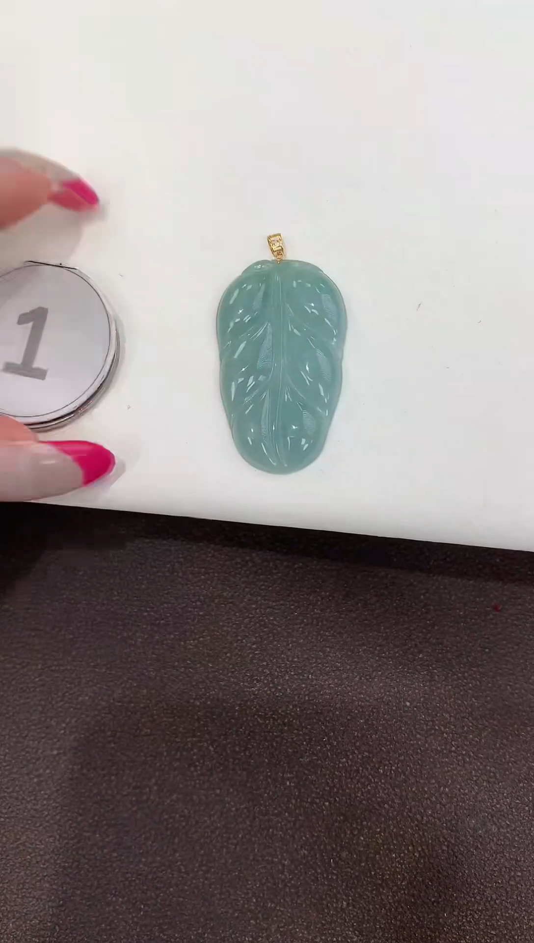 颈饰18K金镶嵌翡翠?*蒲缅甸A货翡翠