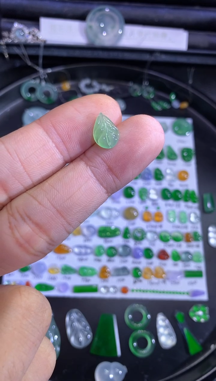 未镶嵌挂件翡翠叶子
