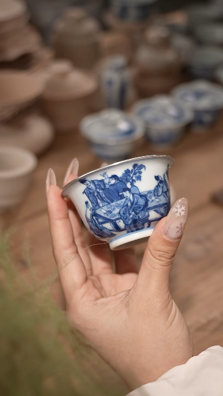 摆件陶景德镇陶瓷摆件春夜宴桃李图