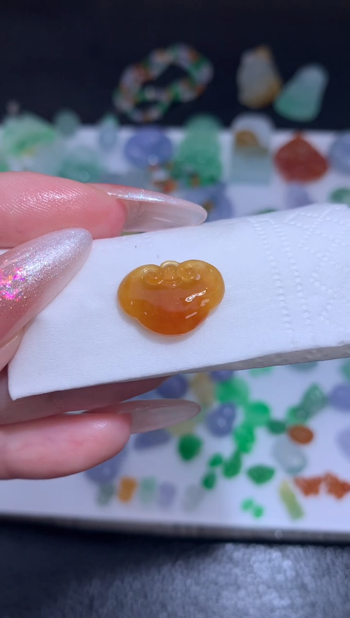 未镶嵌定制翡翠如意头
