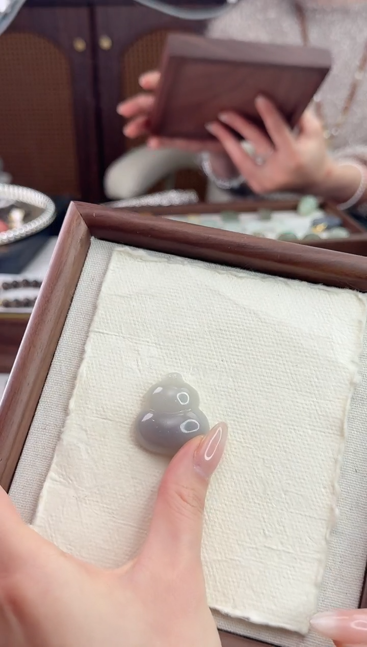 香榧木吊坠挪****?紫渐变葫芦