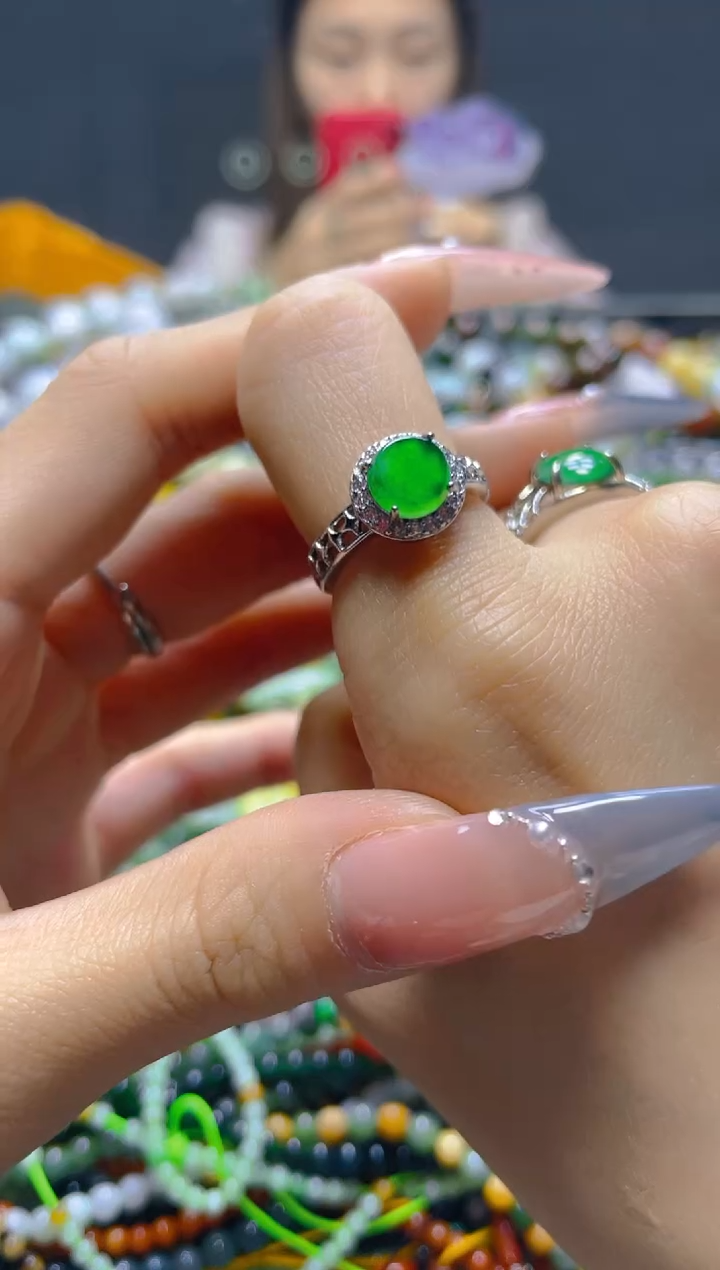 颈饰未镶嵌翡翠/H/翡翠A货，一件也是批发价