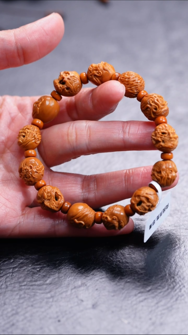 【闪购商品】橄榄核吊坠橄榄核