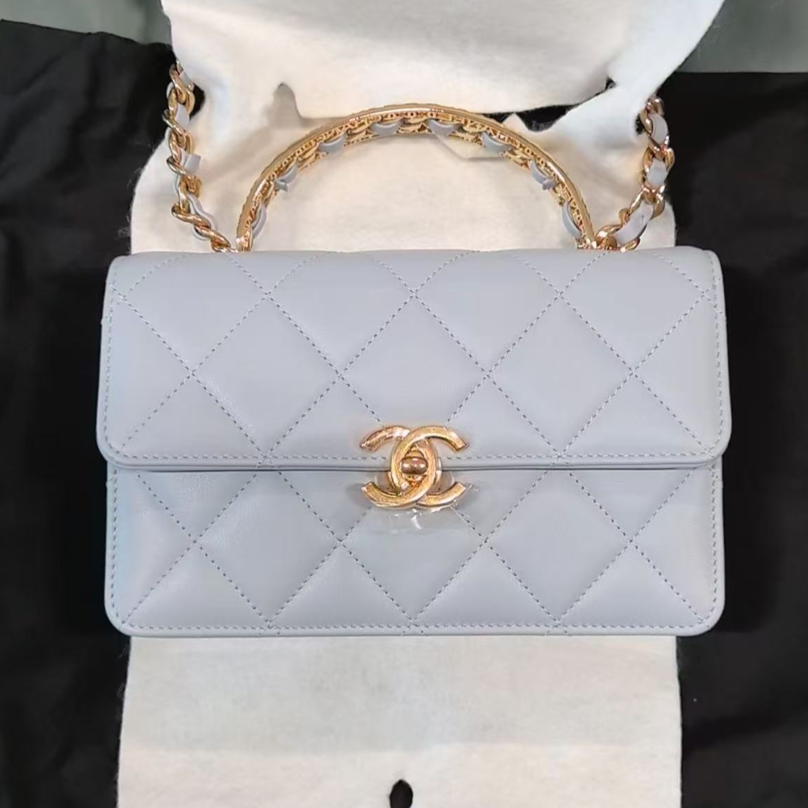 未使用 Chanel/香奈儿 Chanel 24p编织手柄风琴包蓝金时尚包/DC