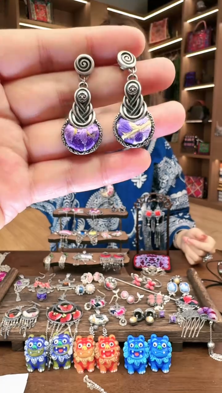 【闪购商品】织绣93黔东南苗族刺绣