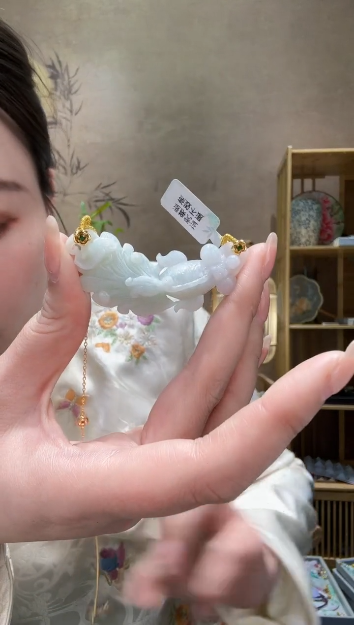 【闪购商品】翡翠颈饰未镶嵌吊坠