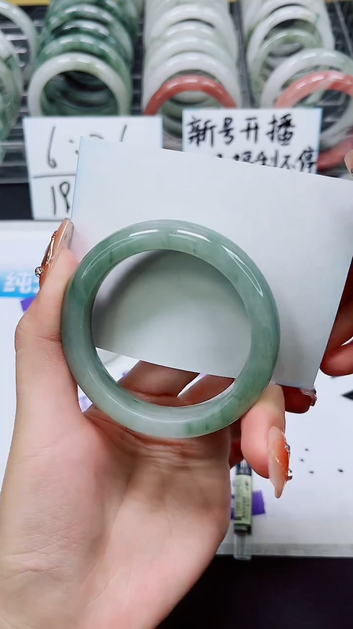 【闪购商品】石英质玉手镯未镶嵌A9-53*54