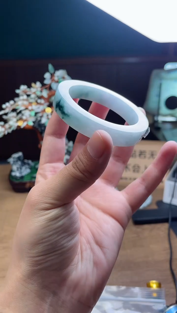 【闪购商品】定制翡翠手镯未镶嵌定制