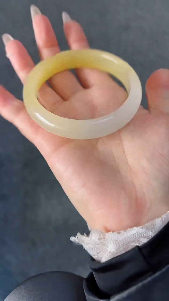 【闪购商品】石英质玉手镯未镶嵌807-64.8