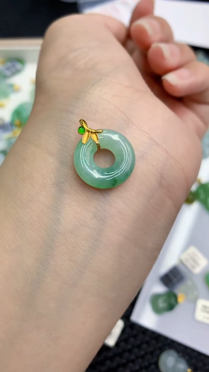 【闪购商品】翡翠颈饰18K金镶嵌            8