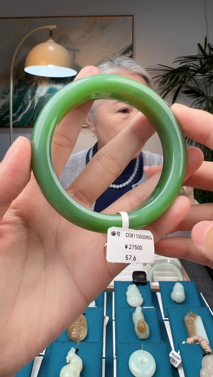 和田玉手镯未镶嵌D  57.6