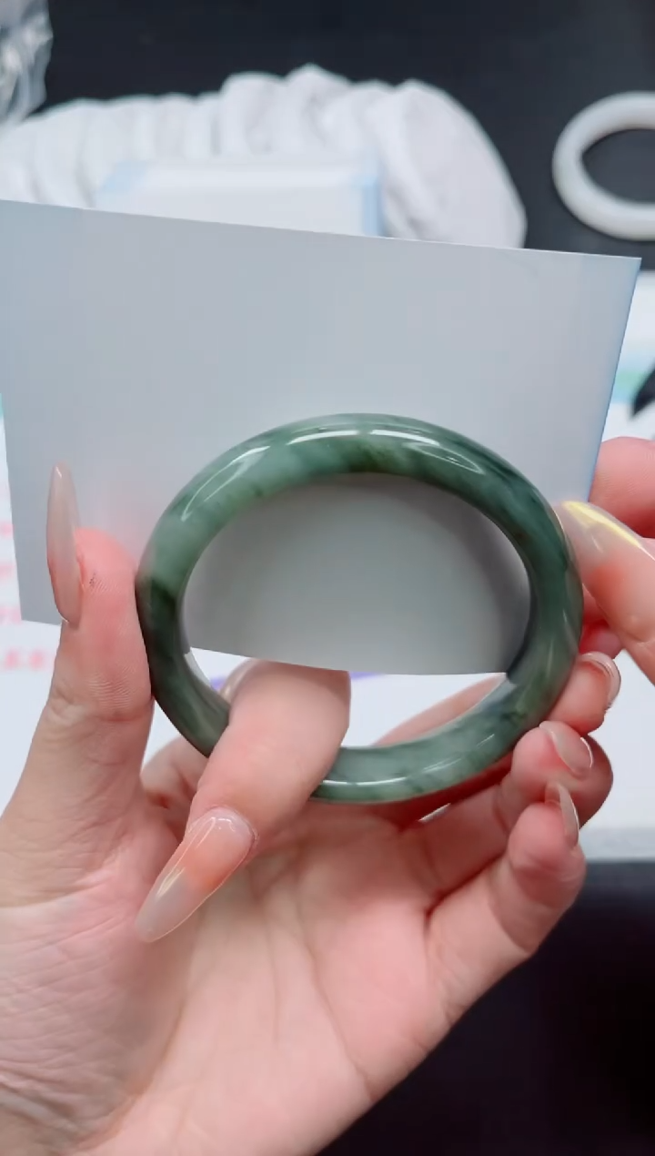 【闪购商品】石英质玉手镯未镶嵌730-56.2