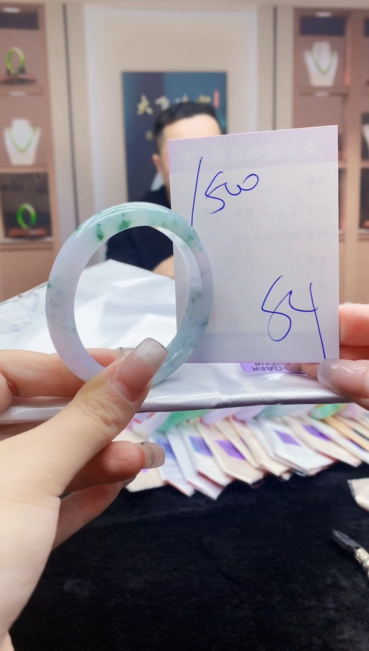 【闪购商品】翡翠手镯未镶嵌    H41-35