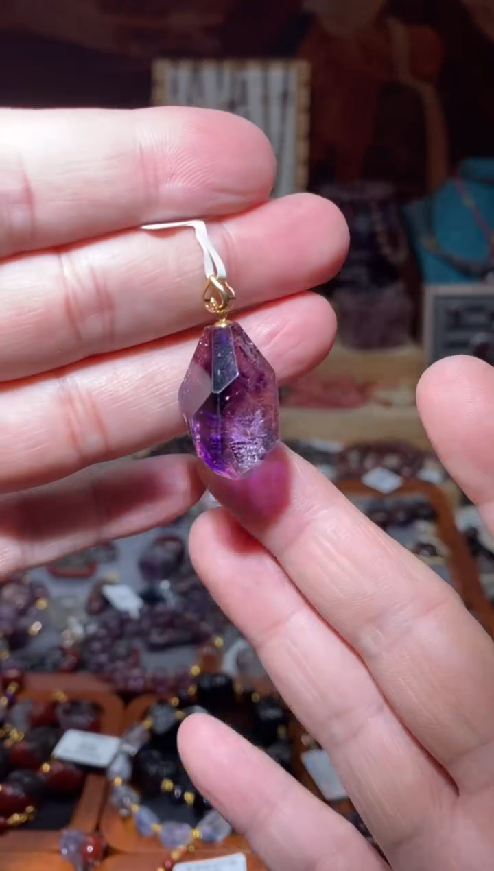 【闪购商品】原石吊坠18K金镶嵌水晶超七