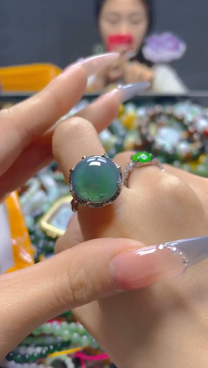 颈饰未镶嵌翡翠/V/翡翠A货，一件也是批发价