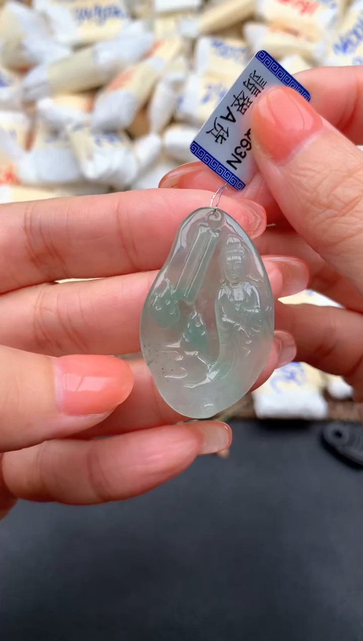 未镶嵌挂件翡翠1