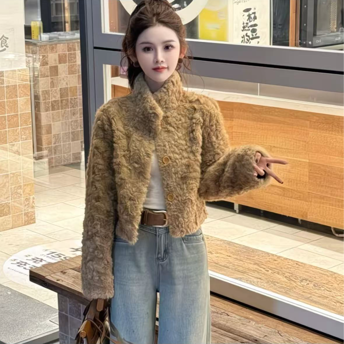 【现货+运费险】毛茸茸短款立领仿皮草外套保暖百搭皮毛一体YY359