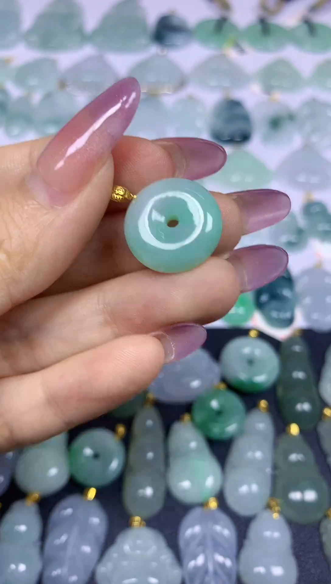 翡翠18K金镶嵌颈饰挂件