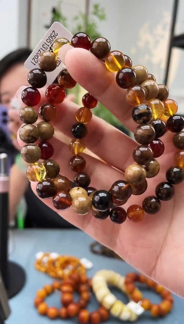 未镶嵌琥珀珠宝奇石多样性发一