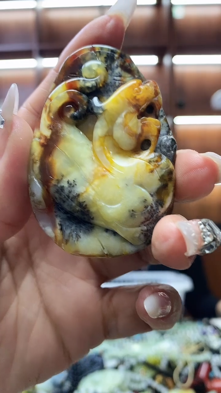 未镶嵌岫玉挂件 