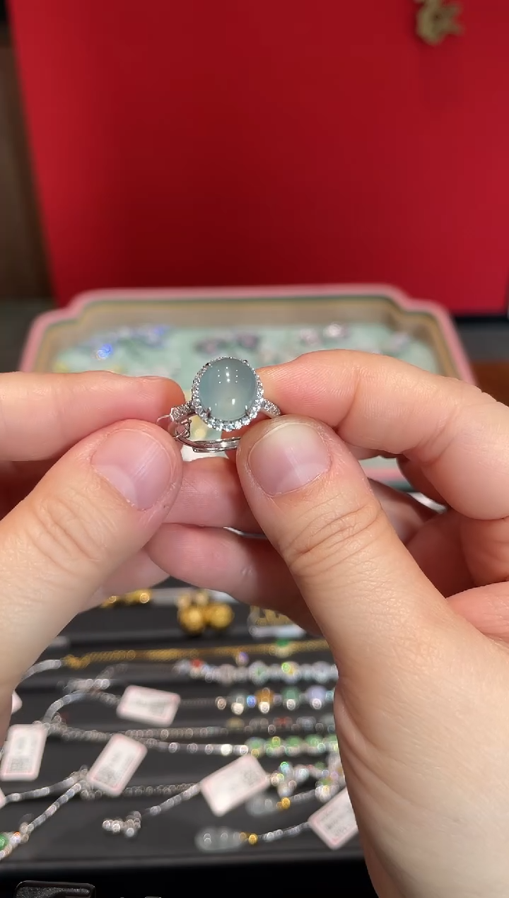 颈饰银S925镶嵌翡翠戒指