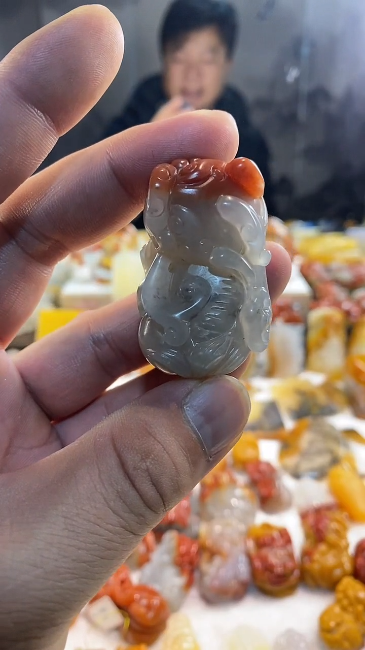 未镶嵌石英质玉挂件石英质玉挂件