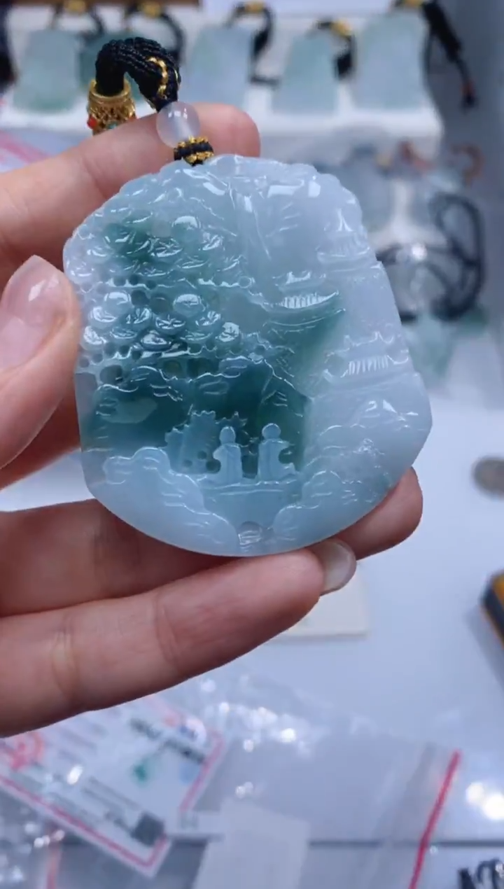 颈饰未镶嵌翡翠吊坠