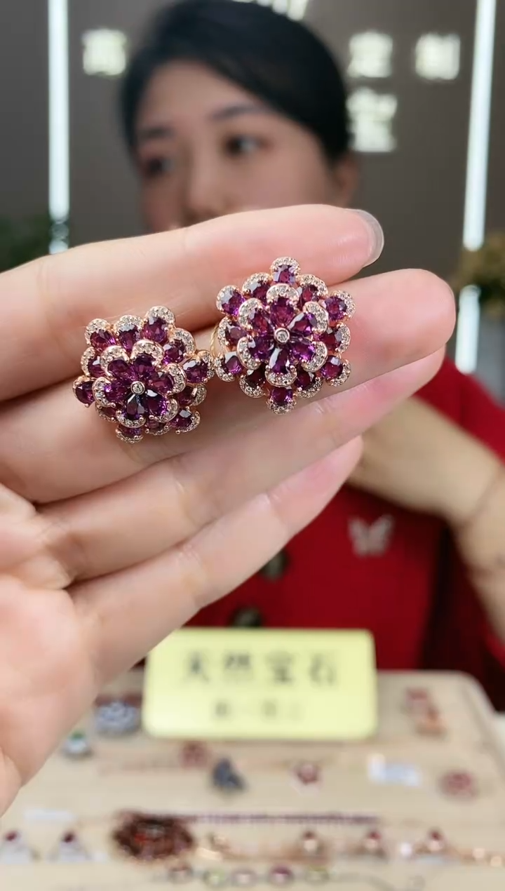 【闪购商品】石榴石耳饰银S925镶嵌耳饰