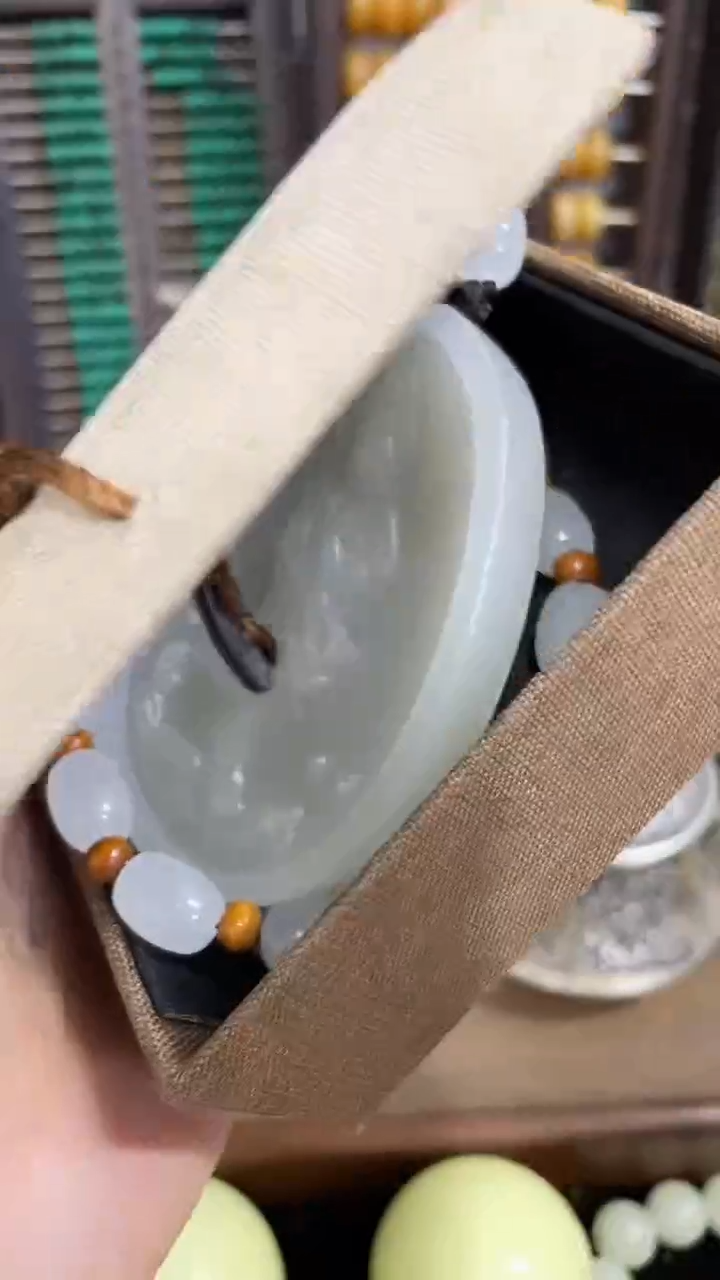 摆件主播推荐如图所示