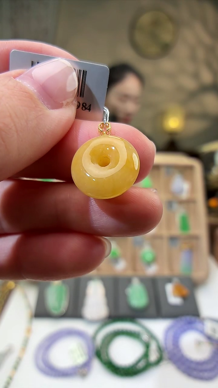 颈饰18K金镶嵌翡翠平安扣  多样性发货