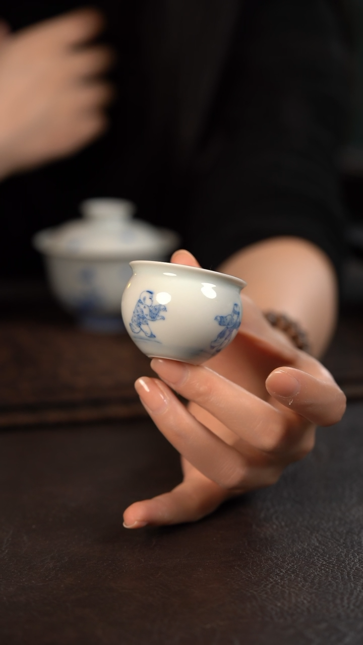 【闪购商品】杯聚澜堂童子捉迷藏小缸杯 追