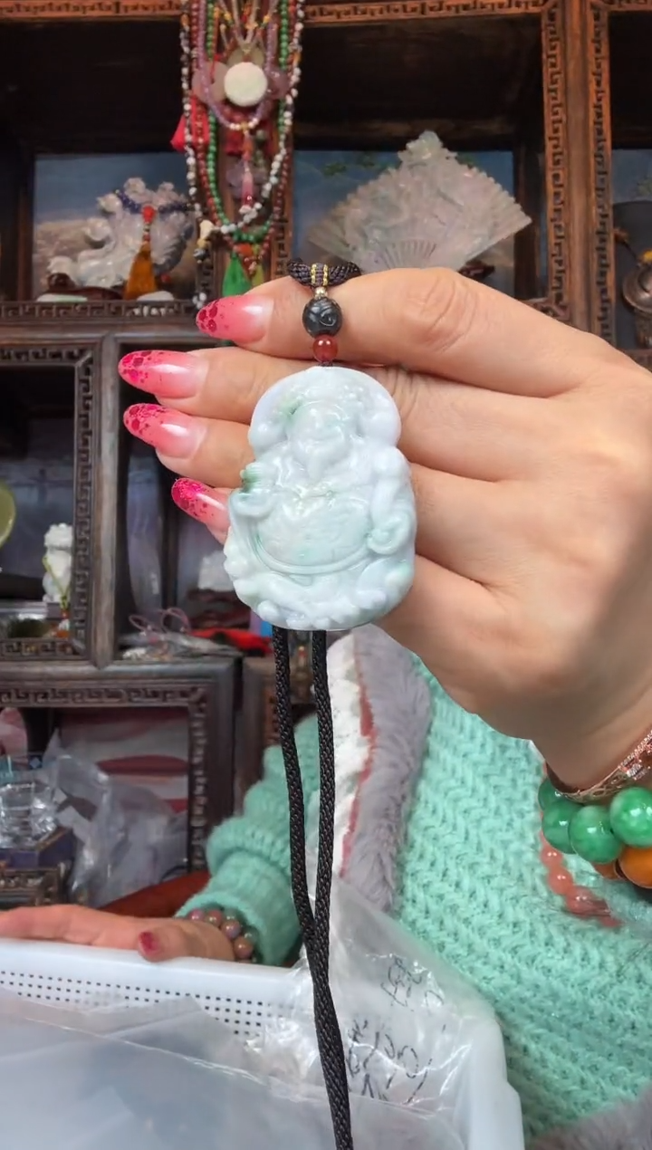 【闪购商品】翡翠颈饰未镶嵌翡翠飘绿花财神吊坠