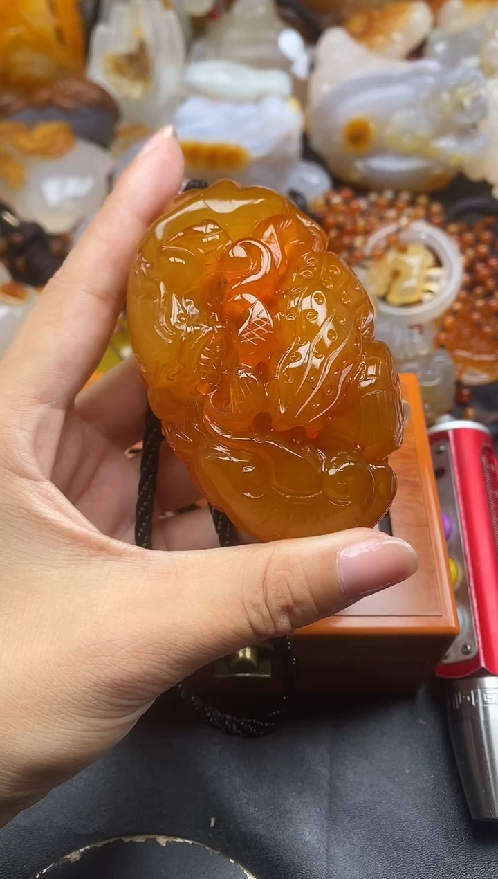 未镶嵌1玛瑙/玉髓是****?ll