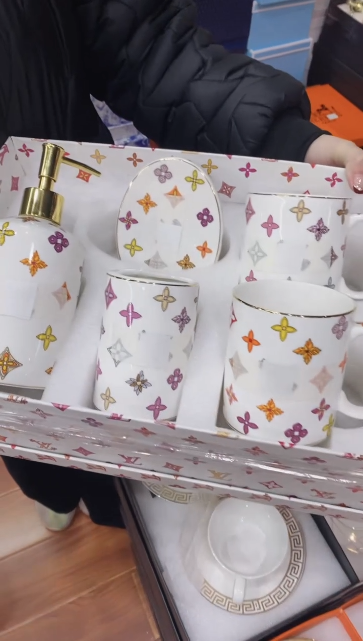 【闪购商品】杯全场正品，京东包邮