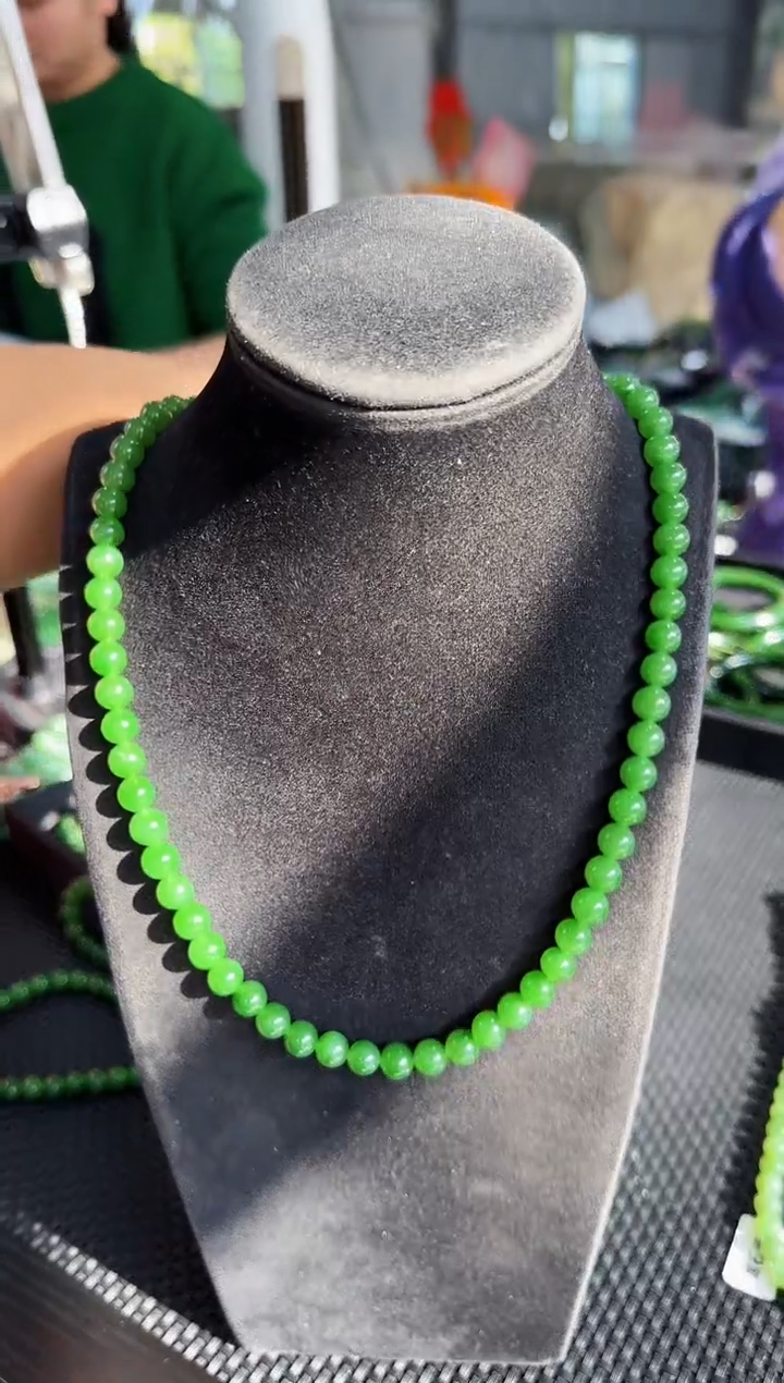 【闪购商品】和田玉（碧玉）项链未镶嵌约8mm 56颗 多样性发一