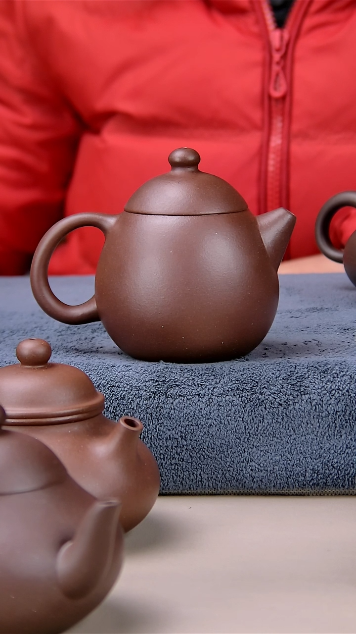 【闪购商品】紫砂茶壶180龙但底草清