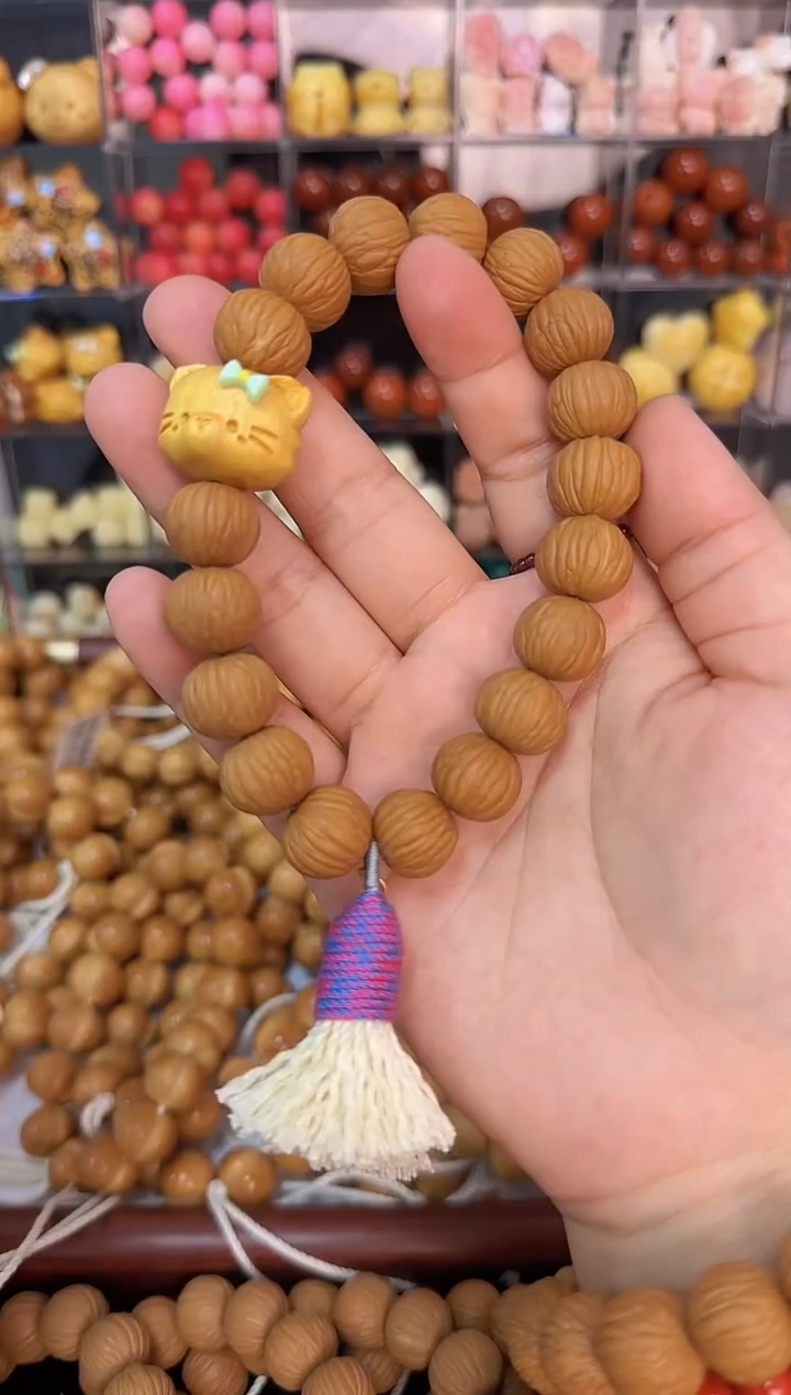 手串桃核闪购土豪流苏非全品