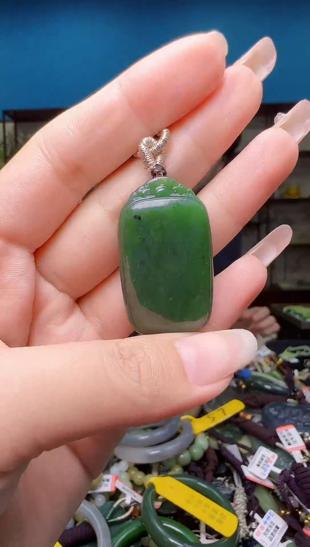 颈饰未镶嵌和田玉1