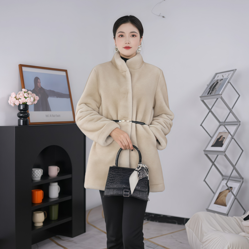 樱子2024新款时尚遮肉显瘦轻奢毛领秋冬常规款女式外套气质88126