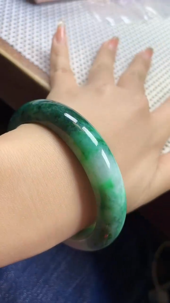 【闪购商品】翡翠手镯未镶嵌手镯
