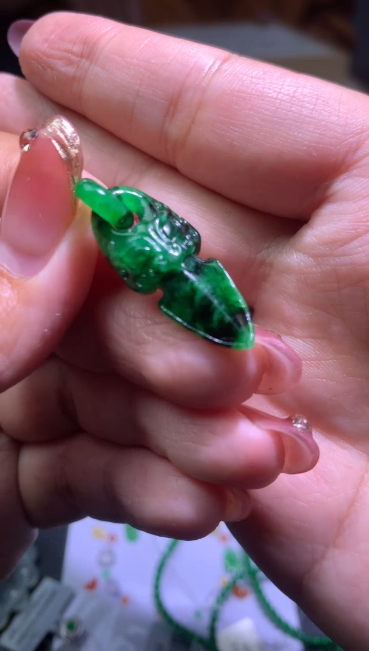【闪购商品】定制翡翠未镶嵌毛货