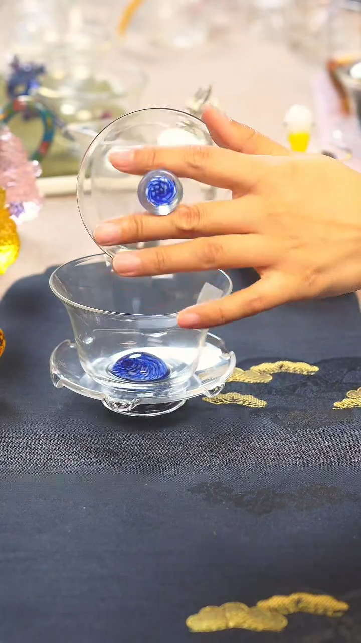 儒雅盖碗蓝凤尾晶焱金标