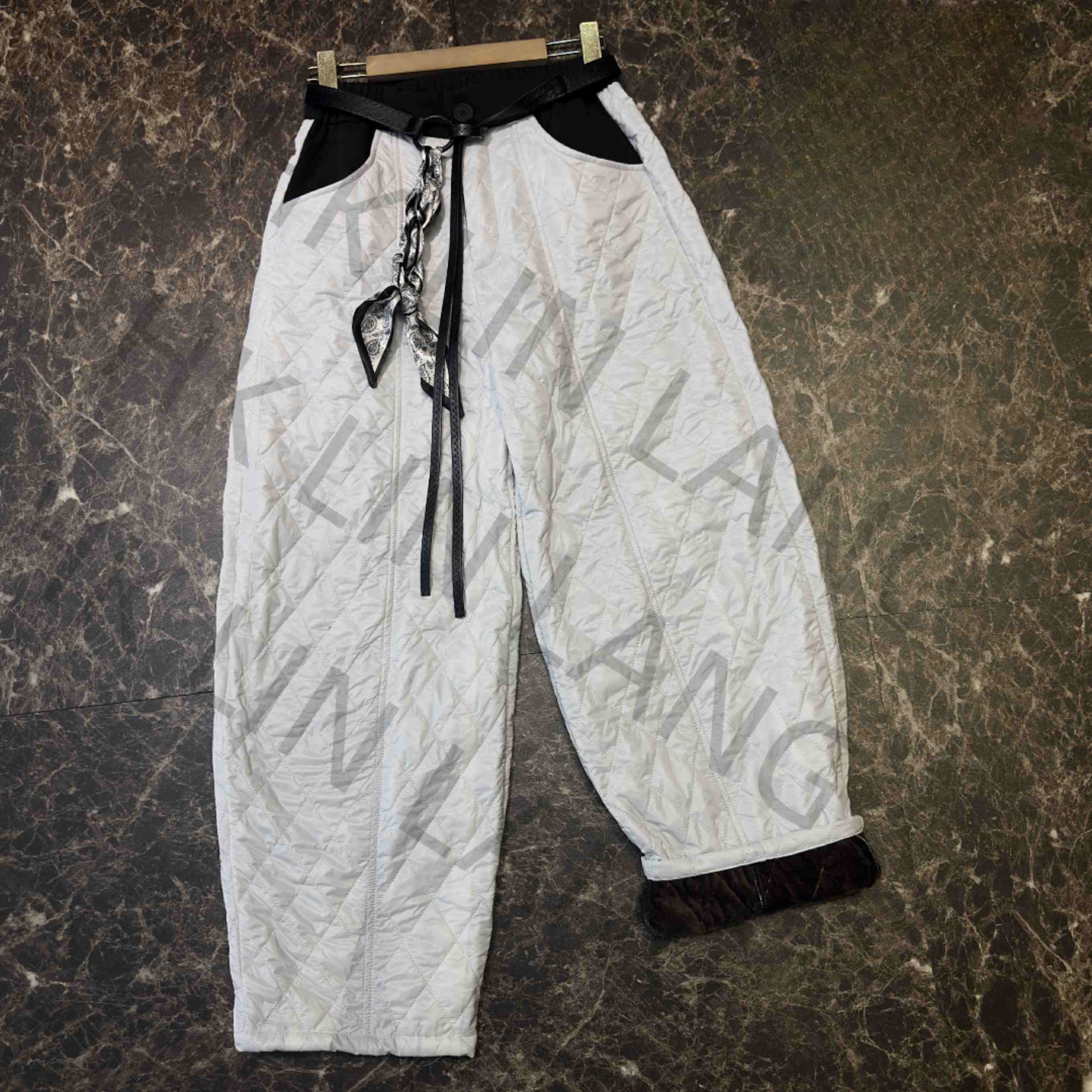 香港LinLang伦哥私定 I菱形格女装轻奢松紧腰阔腿加绒长裤2855#