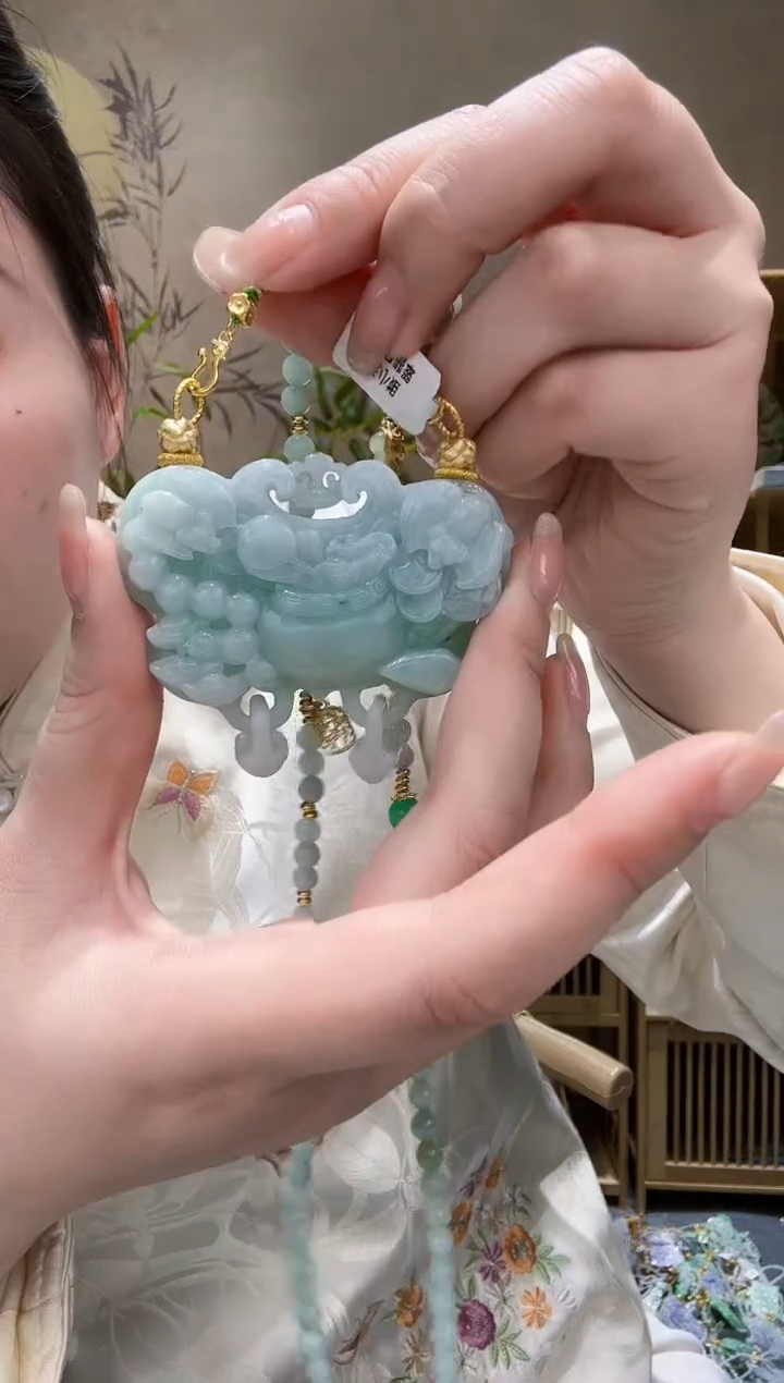 【闪购商品】翡翠颈饰未镶嵌吊坠